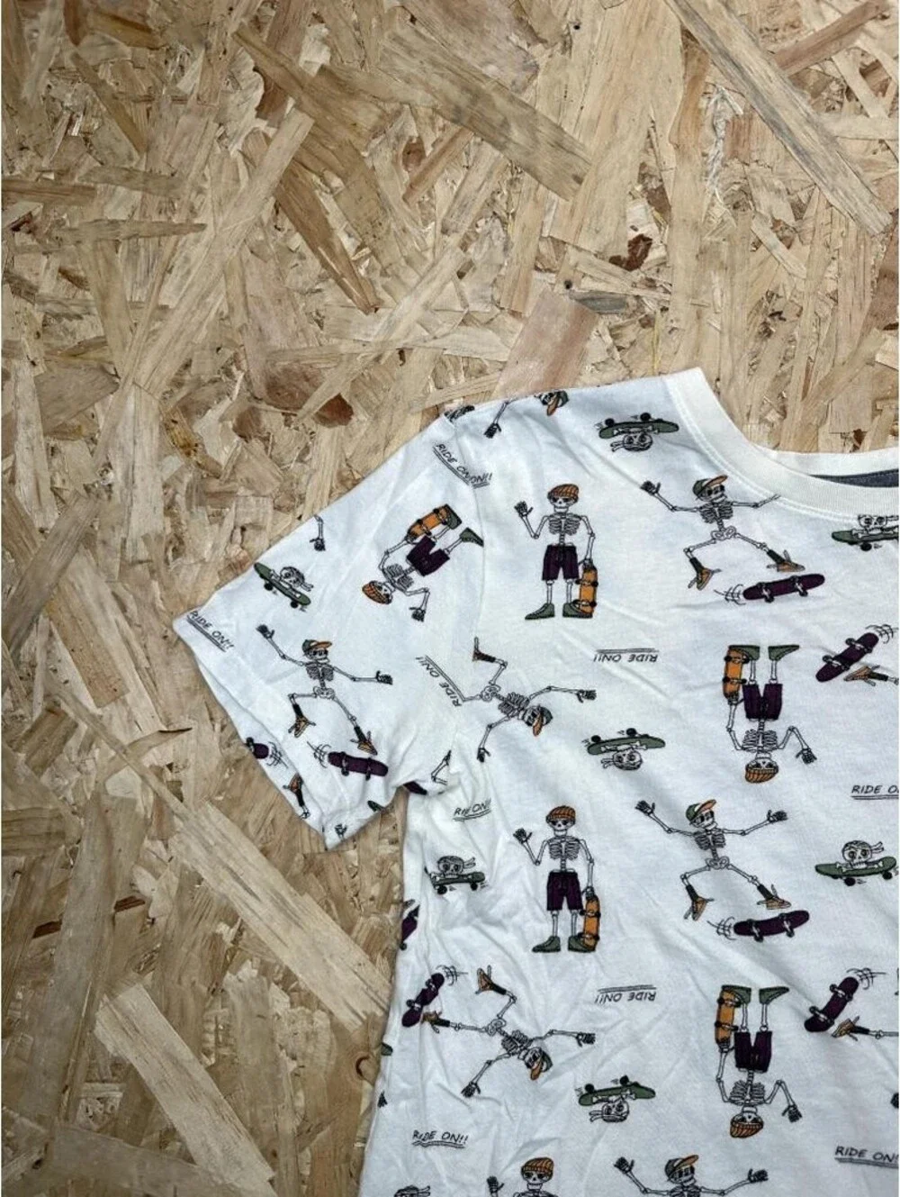 Old Navy Boys Softest Tee XL 14-16 White Skeleton Skateboard Graphic T-Shirt